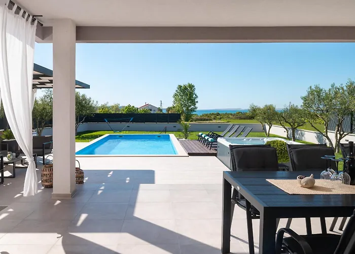 Mareta Zadarvillas * Ljubač