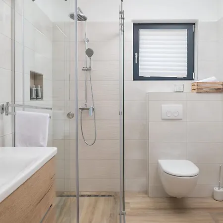 Mareta Zadarvillas *